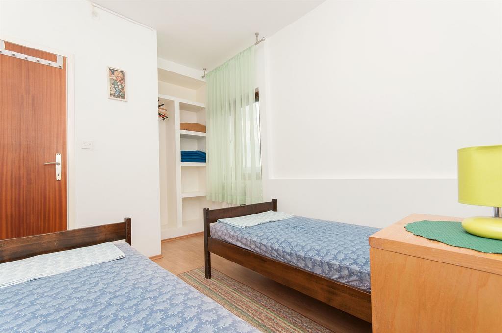 Apartments Natasa โตรกีร์ ภายนอก รูปภาพ