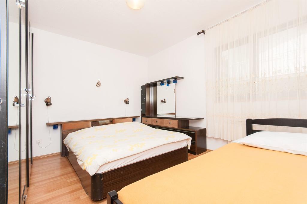 Apartments Natasa โตรกีร์ ภายนอก รูปภาพ