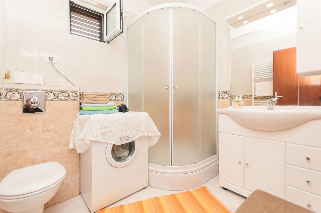 Apartments Natasa โตรกีร์ ภายนอก รูปภาพ